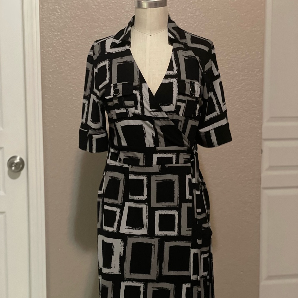 Apt. 9 Black and Gray Abstract Midi Dress